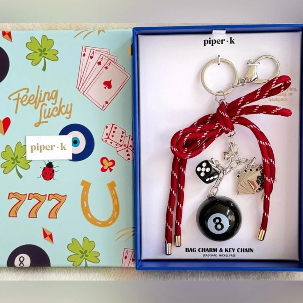 👉✨️ Piper K Lucky Magic 8 Ball Key Chain / Bag Charm